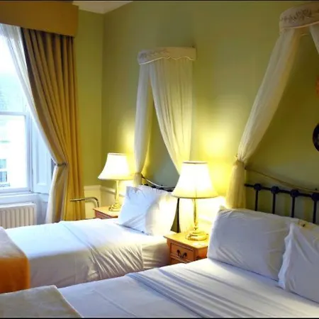 Casa de hóspedes The Old Bank Family Town House 4*
