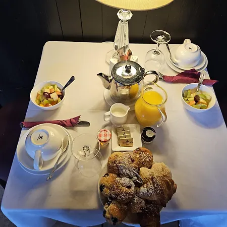 The Old Bank Family Town House 4*