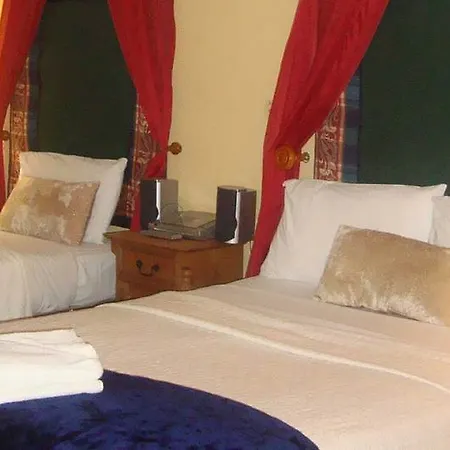 The Old Bank Family Town House Affittacamere