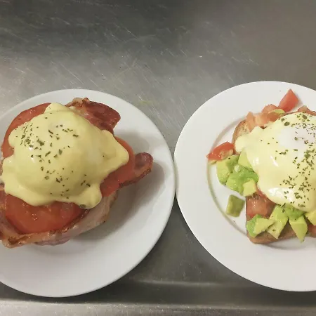 Affittacamere The Old Bank Family Town House Bruff