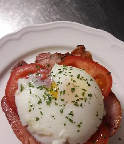 The Old Bank Family Town House Bruff